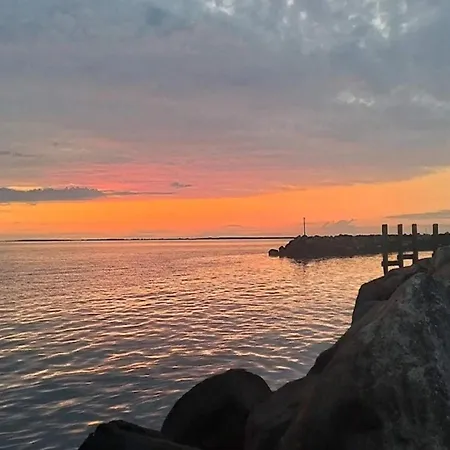 Seaside Escape In - By Traum Gedser